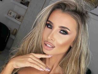Real time on line fuck chat along with bare fuck girls